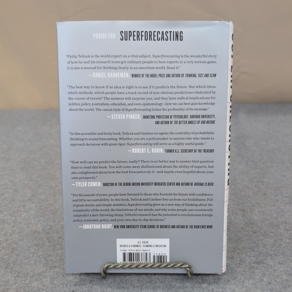 Superforecasting The Art and Science of Prediction Philip Tetlock Dan Gardner - Picture 2 of 2